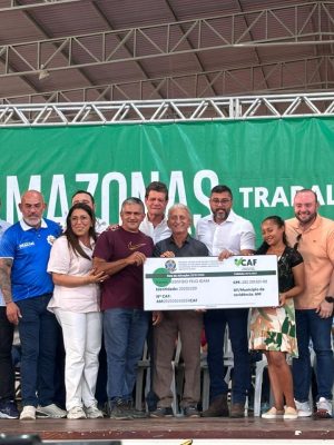 Desde o mês de janeiro, o Instituto de Desenvolvimento Agropecuário e Florestal Sustentável do Estado do Amazonas (Idam) atuou na emissão de 9,9 mil Cadastros Nacionais da Agricultura Familiar (CAF). Emitido pelo Governo Federal, o documento é essencial para identificar o trabalhador engajado na agricultura familiar, seja na forma de Unidade Familiar de Produção Agrária (UFPA), empreendimentos familiares rurais ou cooperativas e associações da agricultura familiar.